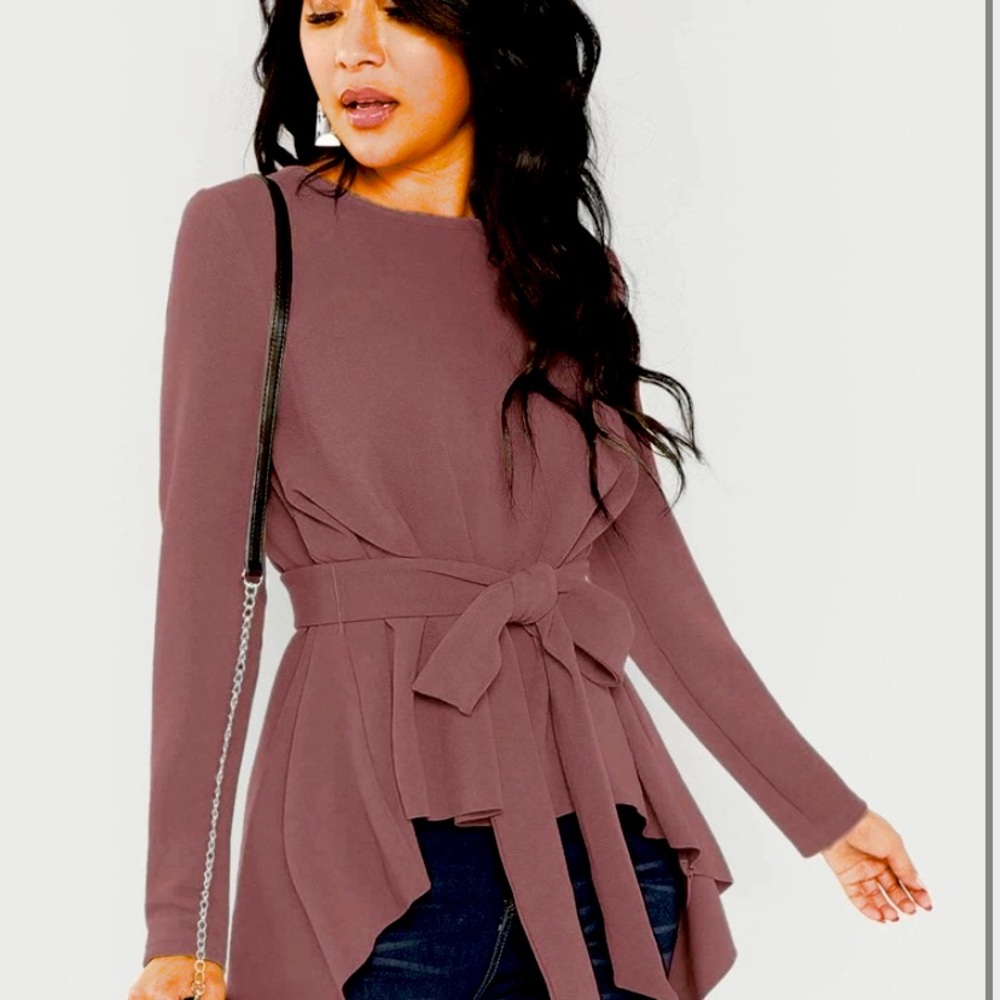 Brand New! Size XS/S. Tie Front, High-Low Sweater.